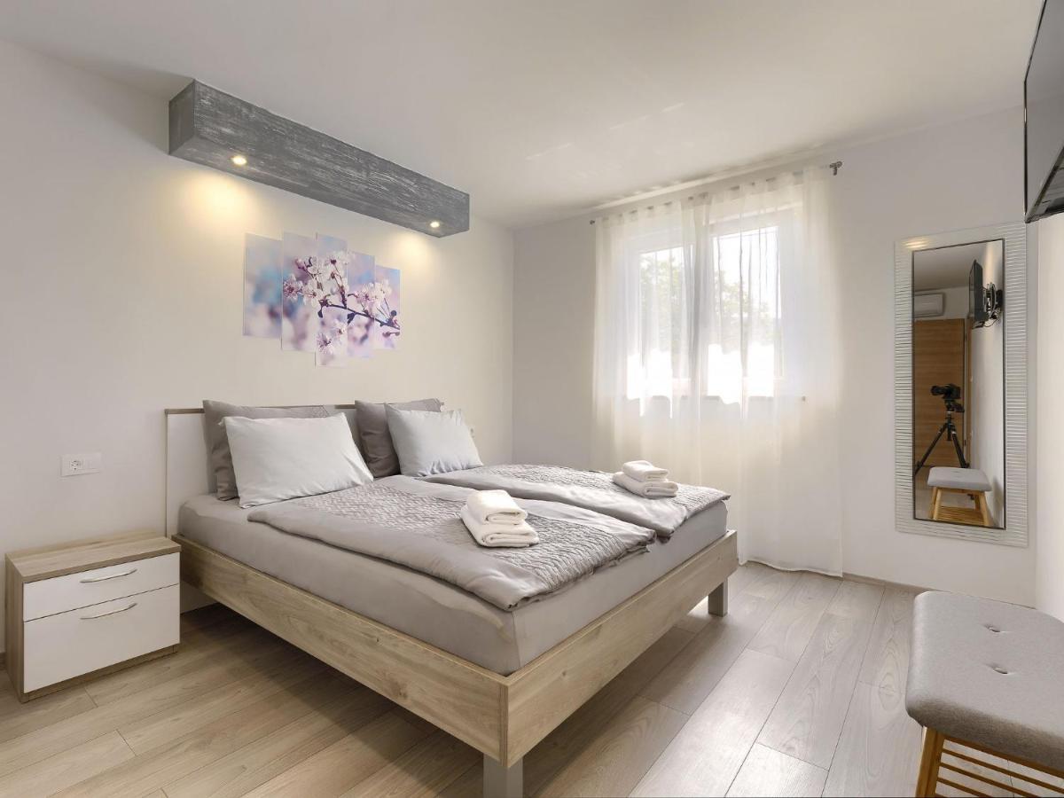 Holiday Home Casa Gverino By Interhome โพลมิน ภายนอก รูปภาพ